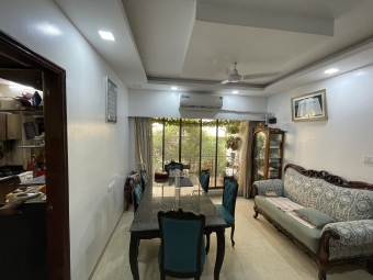 3 BHK Apartment / Flat for Sale in Bandra, Mumbai