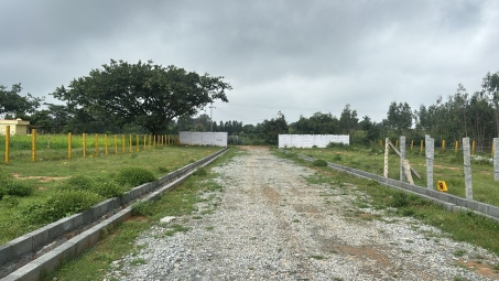 Residential Plot for Sale in Whitefield-Hoskote Road, Bangalore